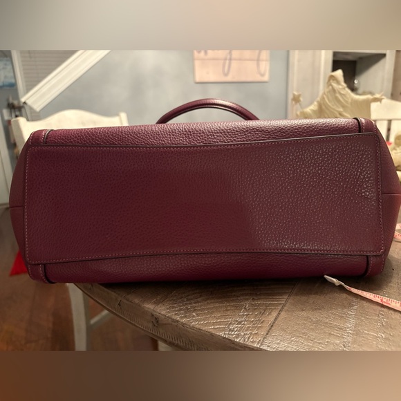 NWOT COACH BURGUNDY (Wine) TRI-FOLD BAG - Picture 8 of 11